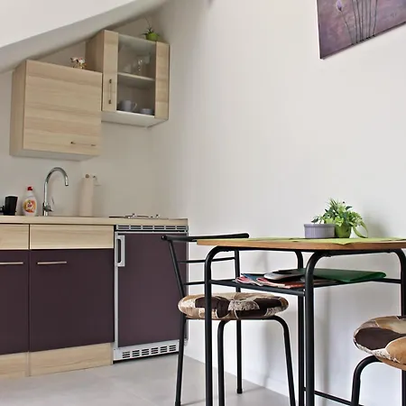 Meow Apartment